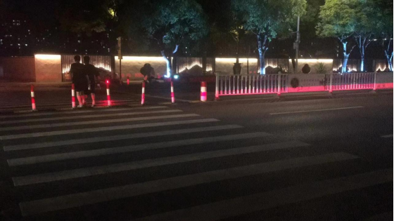 深圳豐上光電智能斑馬線(xiàn)預(yù)警系統(tǒng)又在一個(gè)城市落地啦！